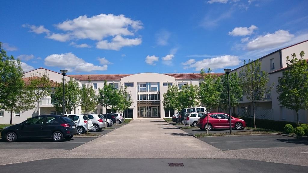 Domitys Le Clos De La Seigneurie Aparthotel Les Gonds Luaran gambar
