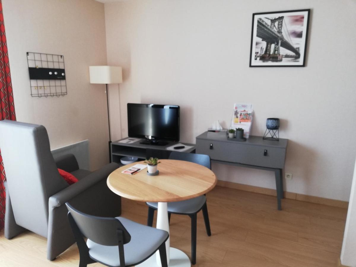 Domitys Le Clos De La Seigneurie Aparthotel Les Gonds Luaran gambar